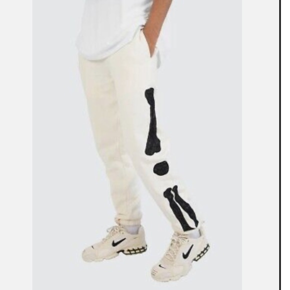 MNML off white sweatpants with black skeleton | size XL - Picture 6 of 9